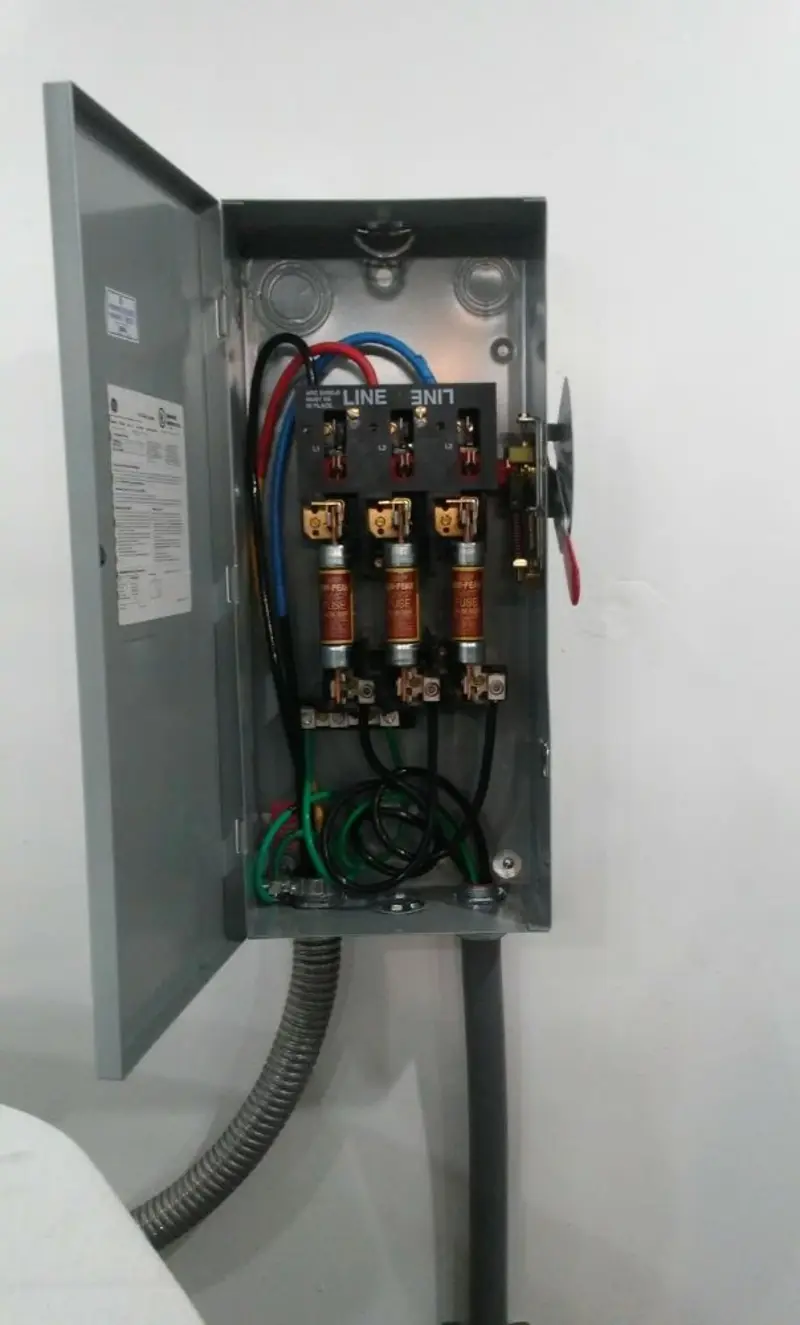 Three-phase disconnect switch installed for Electrical Wiring & Rewiring in Palm Harbor
